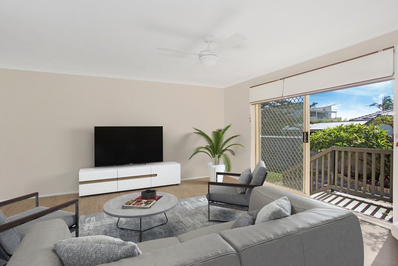 Photo - 53 Bondi Road, The Entrance North NSW 2261 - Image 2