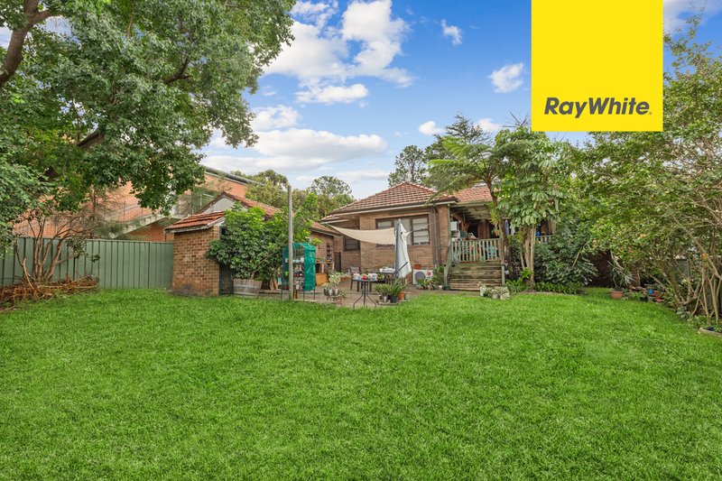 Photo - 53 Brabyn Street, Denistone East NSW 2112 - Image 2