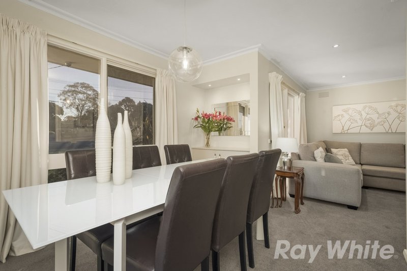 Photo - 53 Brynor Crescent, Glen Waverley VIC 3150 - Image 3