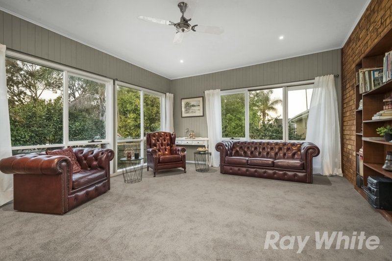 Photo - 53 Brynor Crescent, Glen Waverley VIC 3150 - Image 9