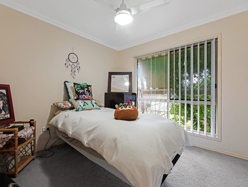 Photo - 53 Bunya Court, Eli Waters QLD 4655 - Image 7