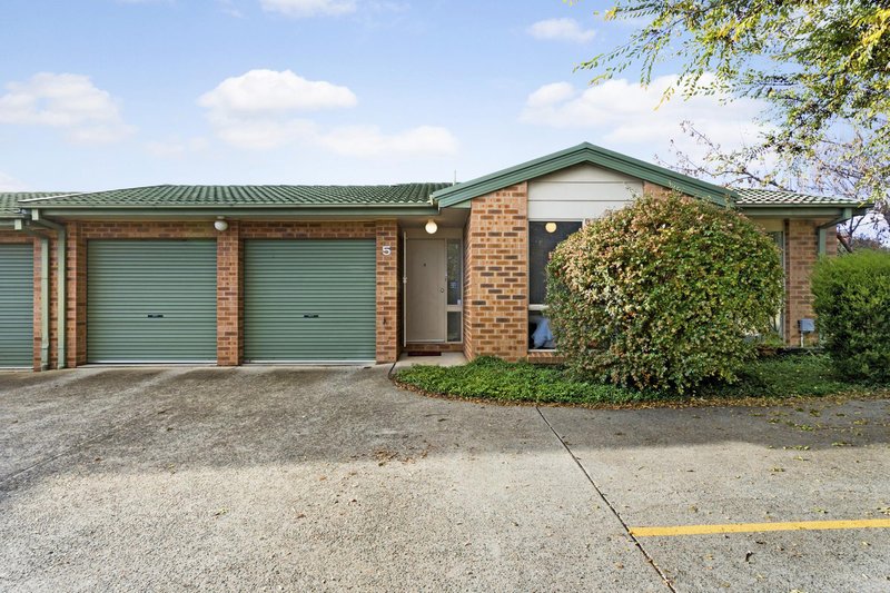 Photo - 5/3 Bural Court, Ngunnawal ACT 2913 - Image 2