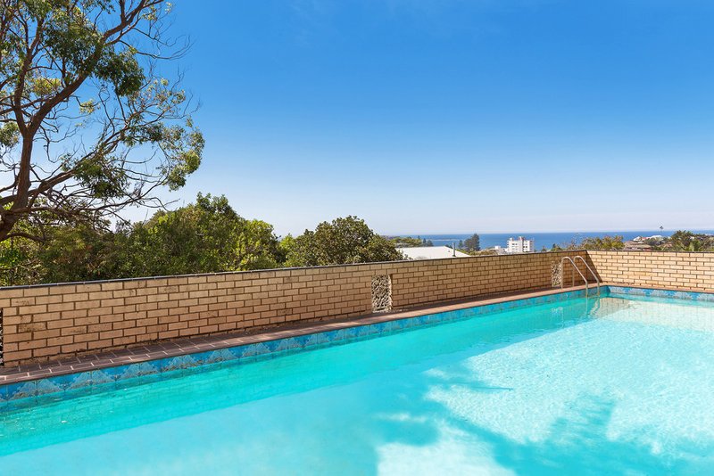 Photo - 53 Bushey Place, Dee Why NSW 2099 - Image 4