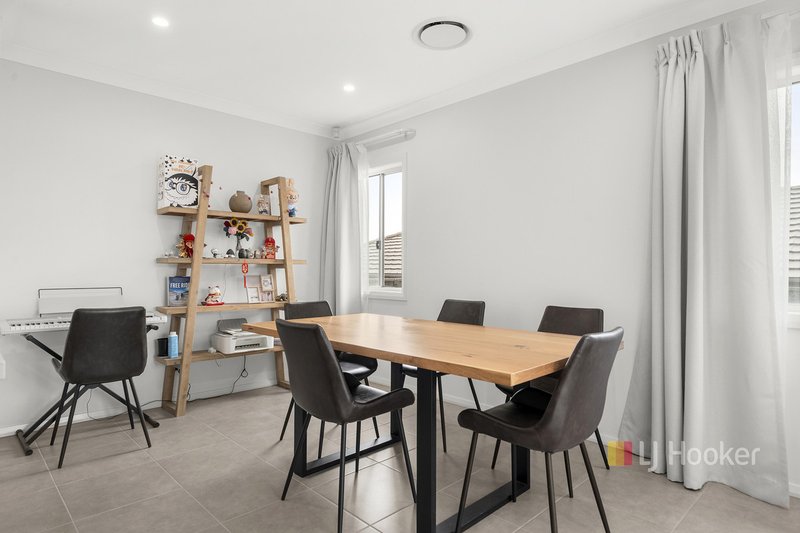Photo - 53 Campbell Street (Grantham Farm) , Riverstone NSW 2765 - Image 5