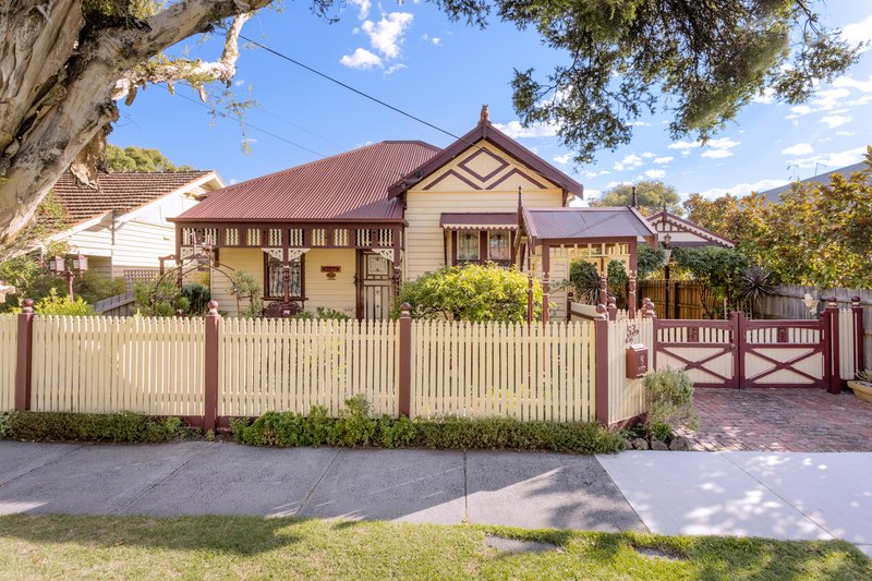 53 Carlisle Crescent, Hughesdale VIC 3166