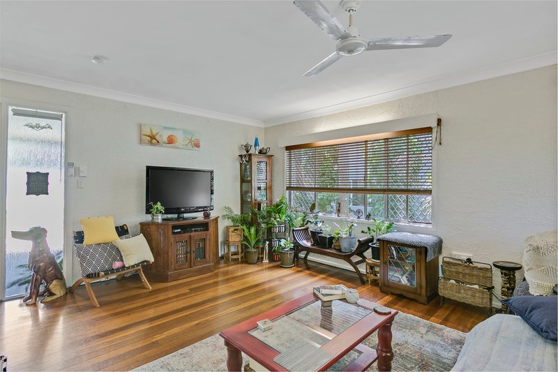 Photo - 53 Centenary Crescent, Maroochydore QLD 4558 - Image 5