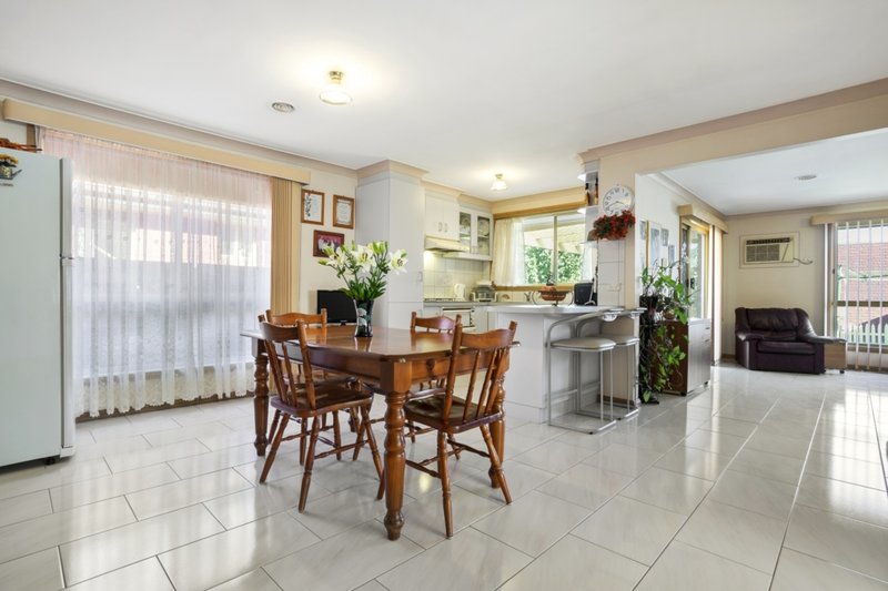 Photo - 53 Central Avenue, Altona Meadows VIC 3028 - Image 3