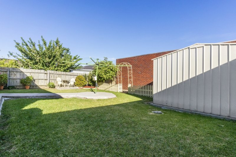 Photo - 53 Central Avenue, Altona Meadows VIC 3028 - Image 12