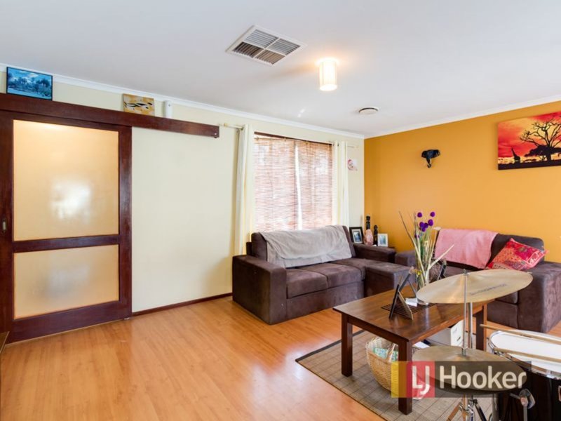 Photo - 53 Clive Street, Hampton Park VIC 3976 - Image 4