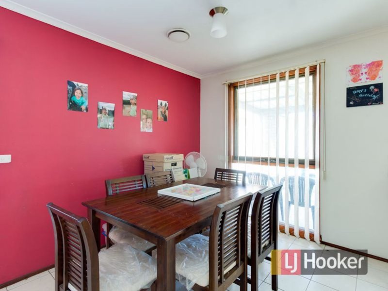 Photo - 53 Clive Street, Hampton Park VIC 3976 - Image 7