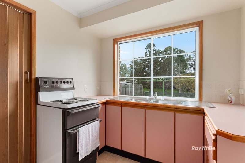 Photo - 53 College Road, Karana Downs QLD 4306 - Image 3