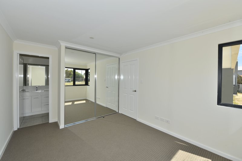 Photo - 53 Cooper Street, Mandurah WA 6210 - Image 17