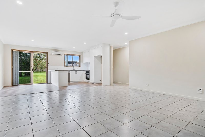 Photo - 53 Cooroy Noosa Road, Tewantin QLD 4565 - Image 7