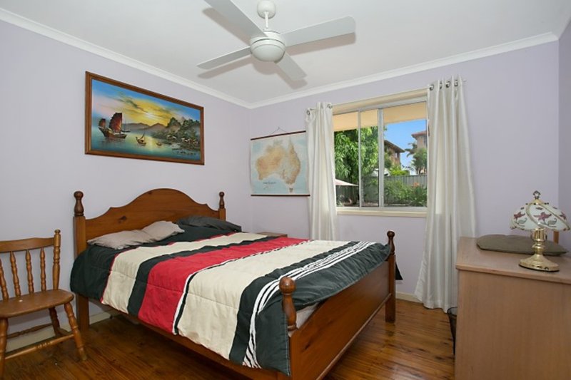 Photo - 53 Cotlew Street, Southport QLD 4215 - Image 9