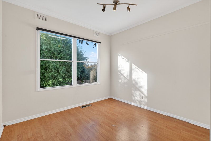 Photo - 53 Cuthbert Street, Broadmeadows VIC 3047 - Image 8