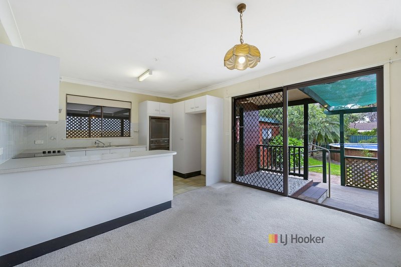 Photo - 53 Delia Avenue, Budgewoi NSW 2262 - Image 4