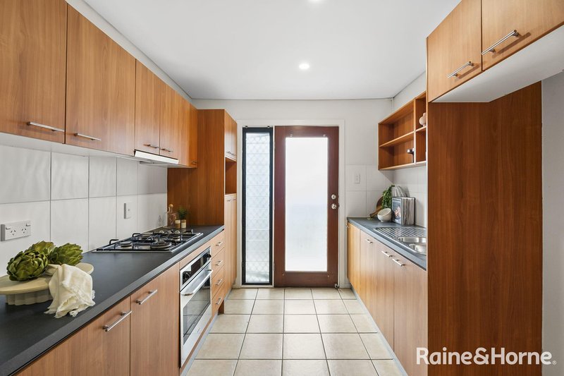 Photo - 5/3 Delungra Street, Toowong QLD 4066 - Image 3