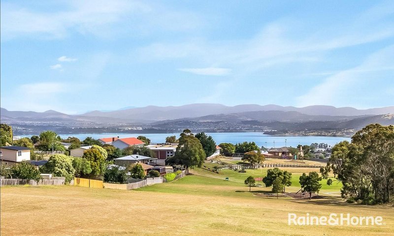 Photo - 53 Devines Road, Glenorchy TAS 7010 - Image 10