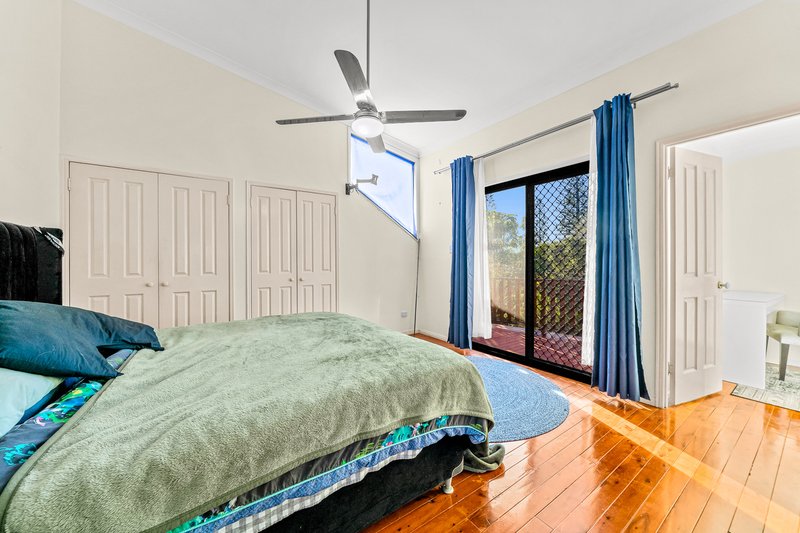 Photo - 53 Dewar Drive, Loganholme QLD 4129 - Image 11