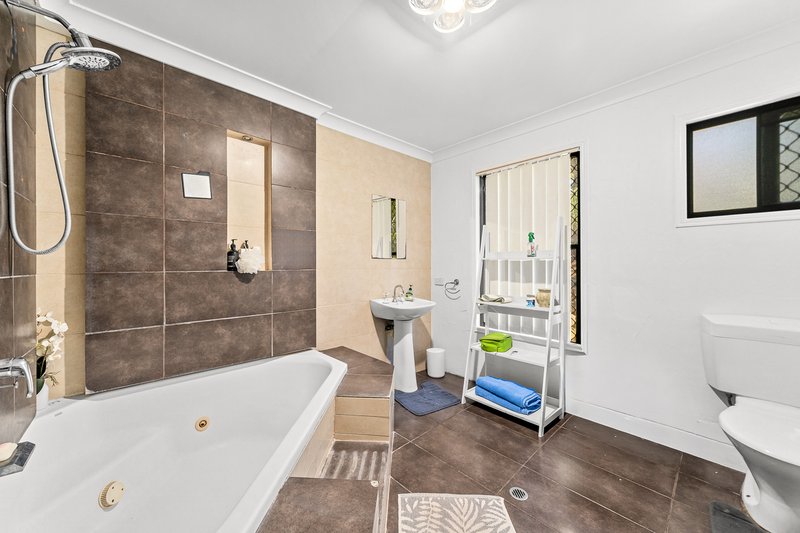 Photo - 53 Dewar Drive, Loganholme QLD 4129 - Image 17