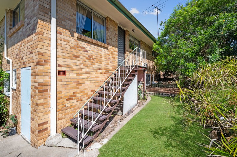 Photo - 53 Dirkala Street, Mansfield QLD 4122 - Image 10