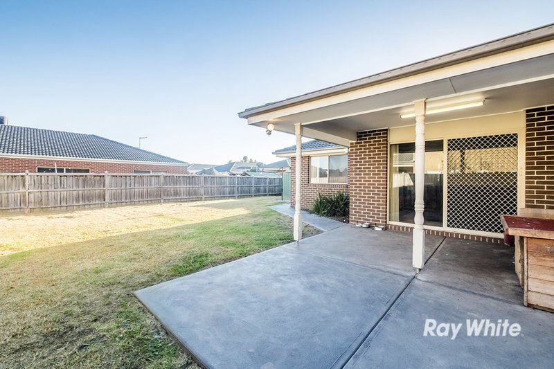 Photo - 53 Donohue Street, Cranbourne East VIC 3977 - Image 14