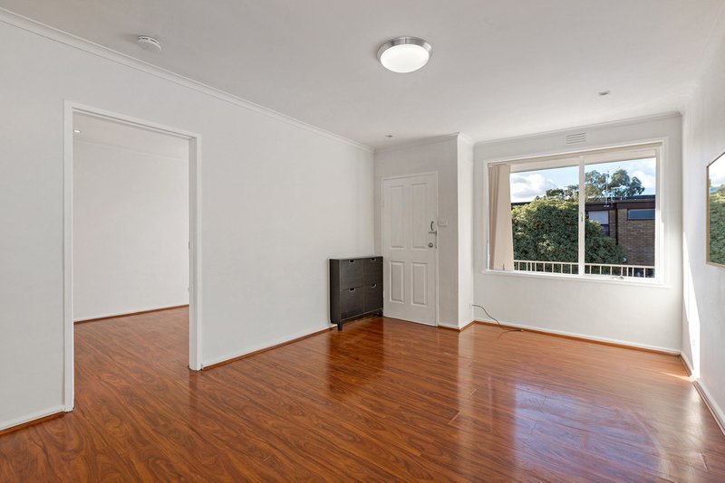 Photo - 5/3 Eldridge Street, Footscray VIC 3011 - Image 2