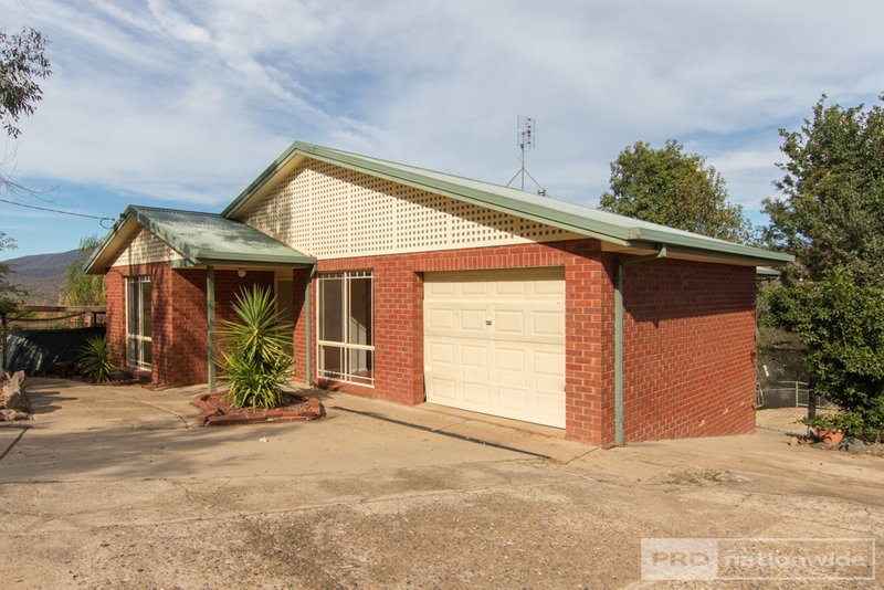 53 Elphick Street, Tumut NSW 2720