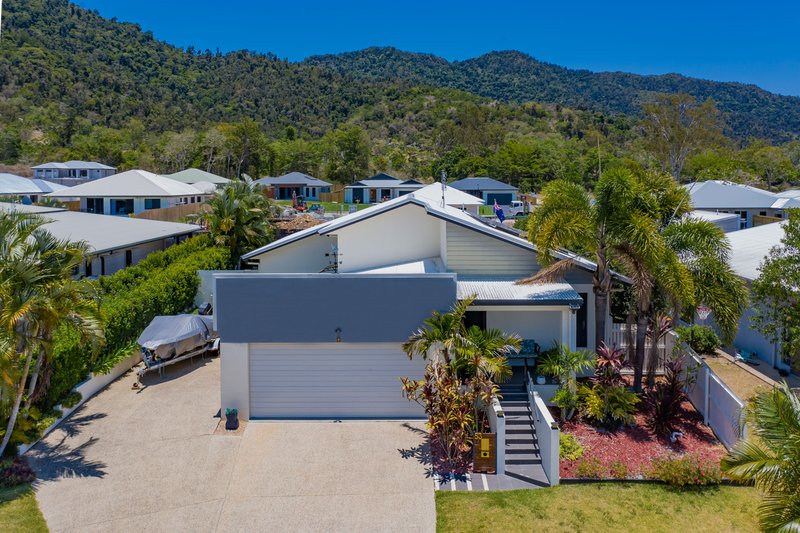 Photo - 53 Endeavour Circuit, Cannonvale QLD 4802 - Image 2