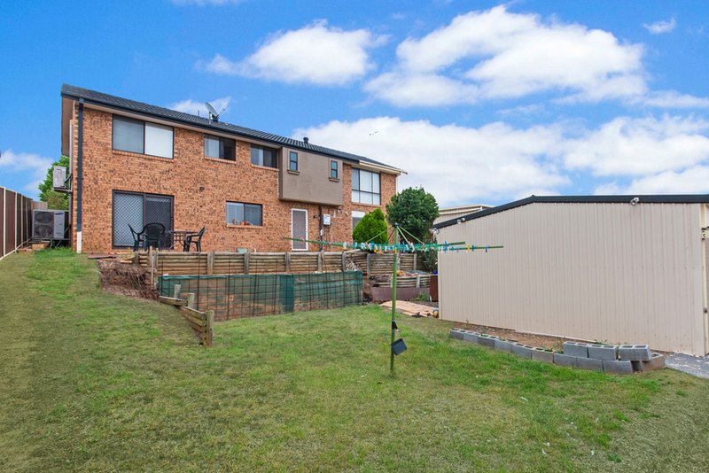 Photo - 53 Fenton Crescent, Minto NSW 2566 - Image 9