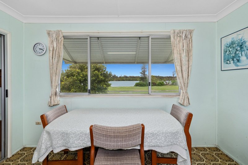 Photo - 53 Fingal Road, Fingal Head NSW 2487 - Image 5