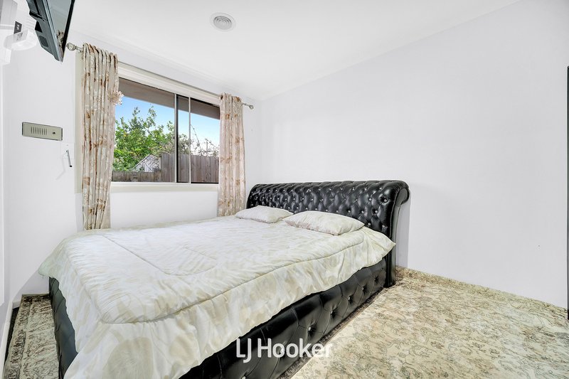 Photo - 53 First Avenue, Dandenong North VIC 3175 - Image 13