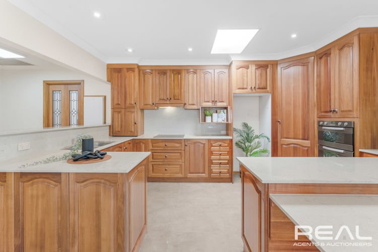 53 Flinders Drive, Valley View SA 5093