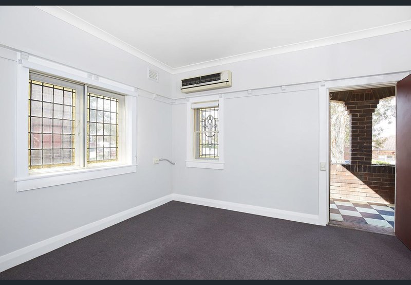 Photo - 53 Forrest Avenue, Earlwood NSW 2206 - Image 5