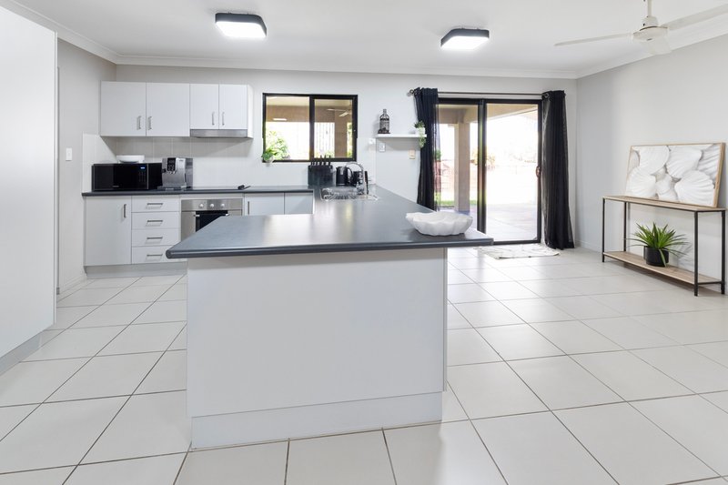 Photo - 53 Galeandra Street, Edmonton QLD 4869 - Image 8