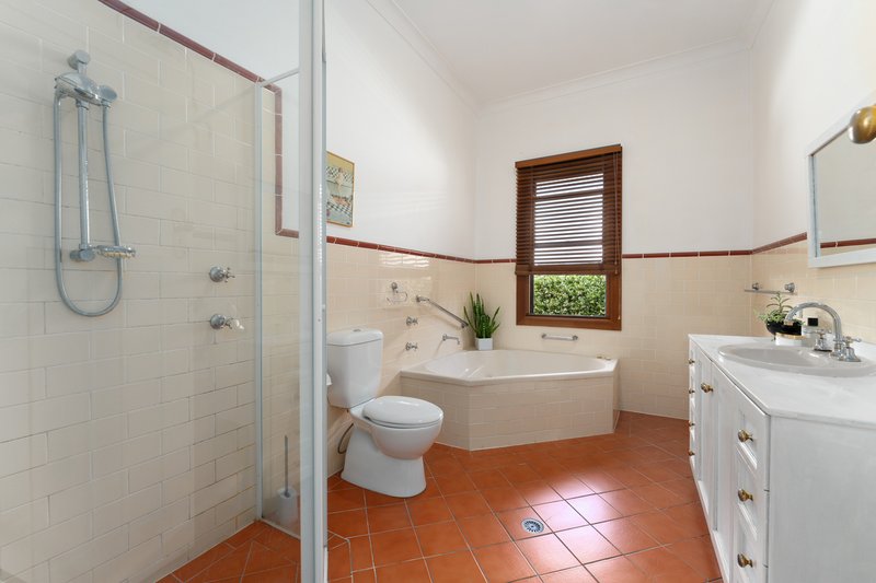 Photo - 53 George Street, Thirroul NSW 2515 - Image 13