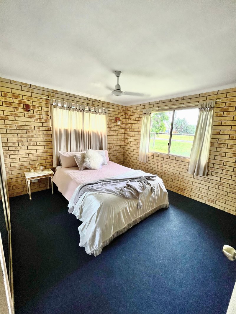 Photo - 53 Gorlicks Road, Branyan QLD 4670 - Image 6