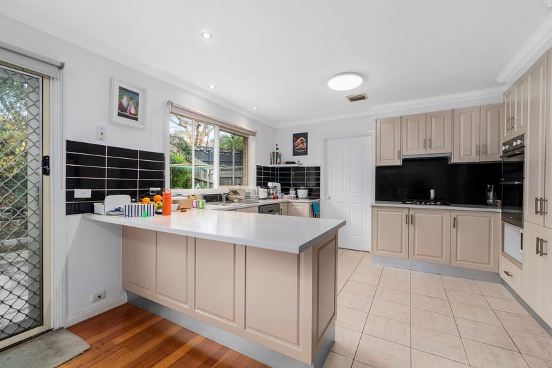 Photo - 5/3 Gwynne Street, Mount Waverley VIC 3149 - Image 3