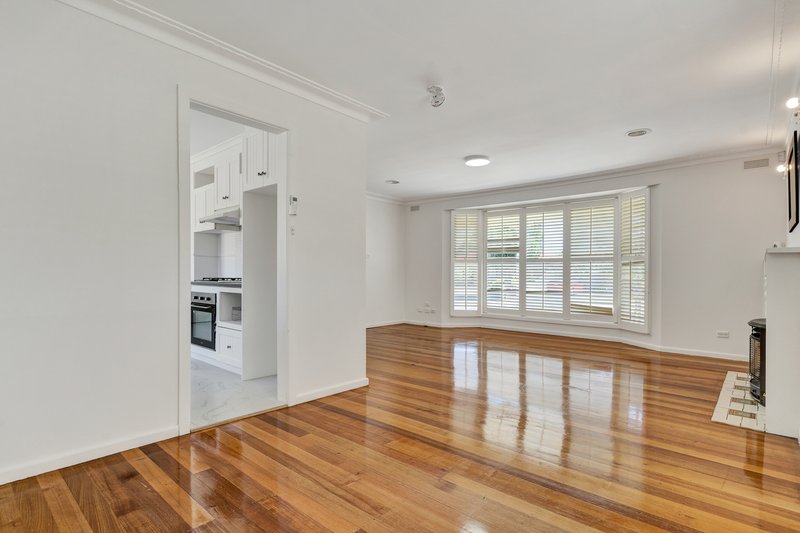 Photo - 53 Hampstead Drive, Hoppers Crossing VIC 3029 - Image 4