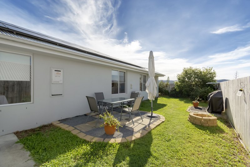 Photo - 53 Hanover Drive, Pimpama QLD 4209 - Image 12