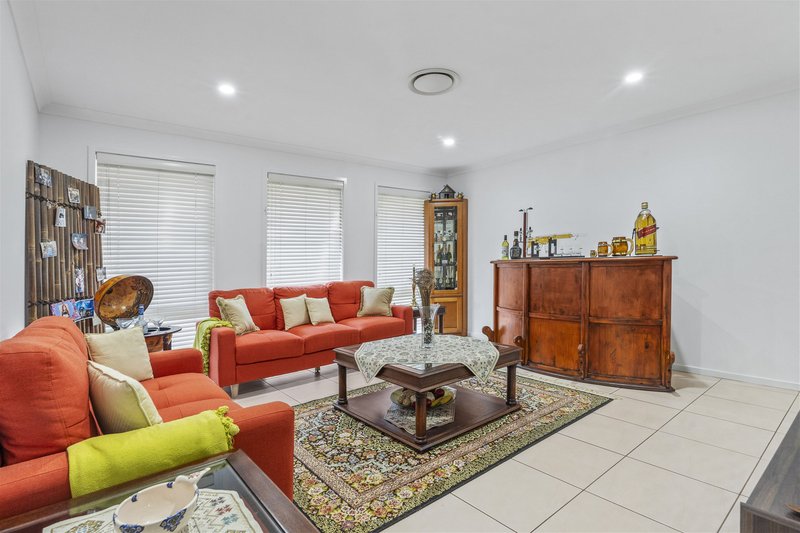 Photo - 53 Harold Reinhardt Drive, Redbank Plains QLD 4301 - Image 8