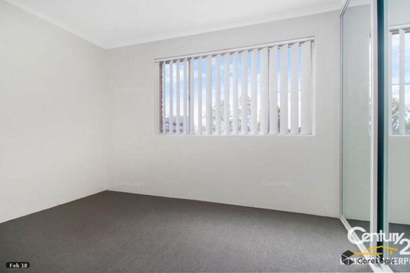 Photo - 5/3 Hart Street, Warwick Farm NSW 2170 - Image 4