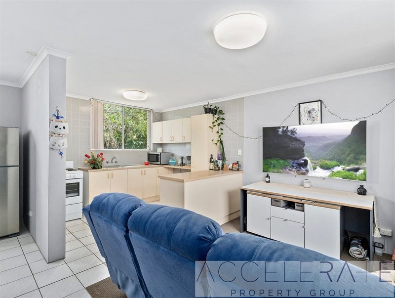 Photo - 5/3 Heath Street, East Brisbane QLD 4169 - Image 2