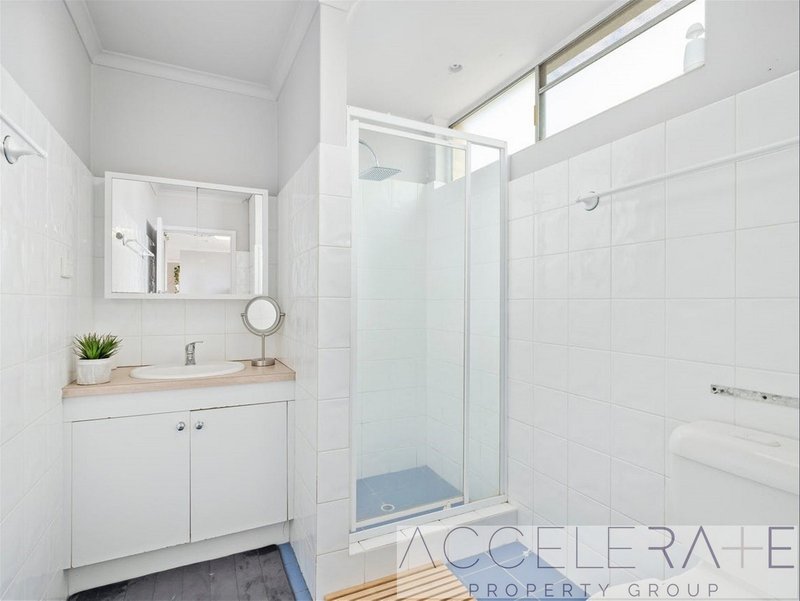 Photo - 5/3 Heath Street, East Brisbane QLD 4169 - Image 9