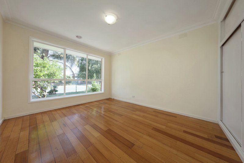 Photo - 53 Heather Grove, Springvale VIC 3171 - Image 6