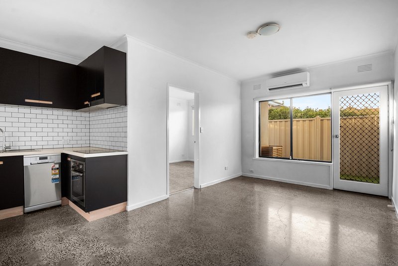 Photo - 5/3 Hickford Street, Brunswick East VIC 3057 - Image 4