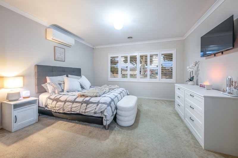 Photo - 53 Highgrove Drive, Sunbury VIC 3429 - Image 11