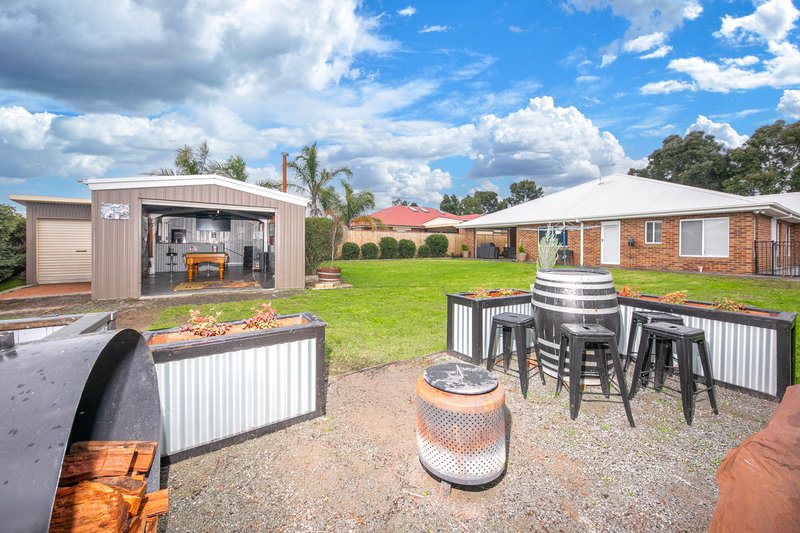 Photo - 53 Highgrove Drive, Sunbury VIC 3429 - Image 17