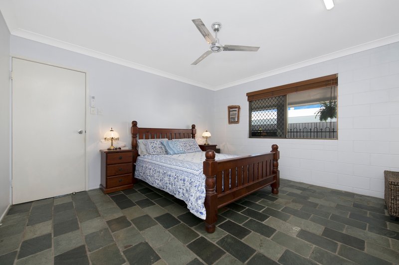 Photo - 53 Hinchinbrook Drive, Thuringowa Central QLD 4817 - Image 6