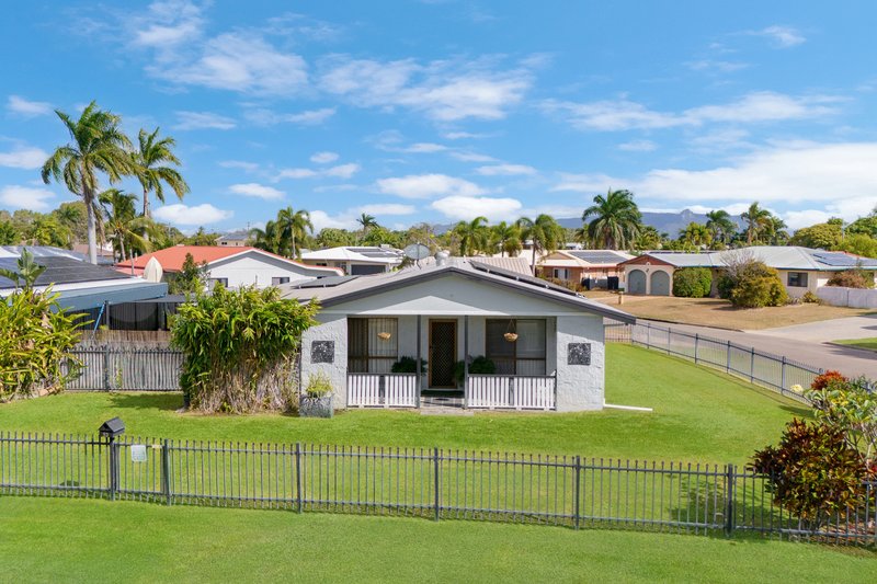 Photo - 53 Hinchinbrook Drive, Thuringowa Central QLD 4817 - Image 2